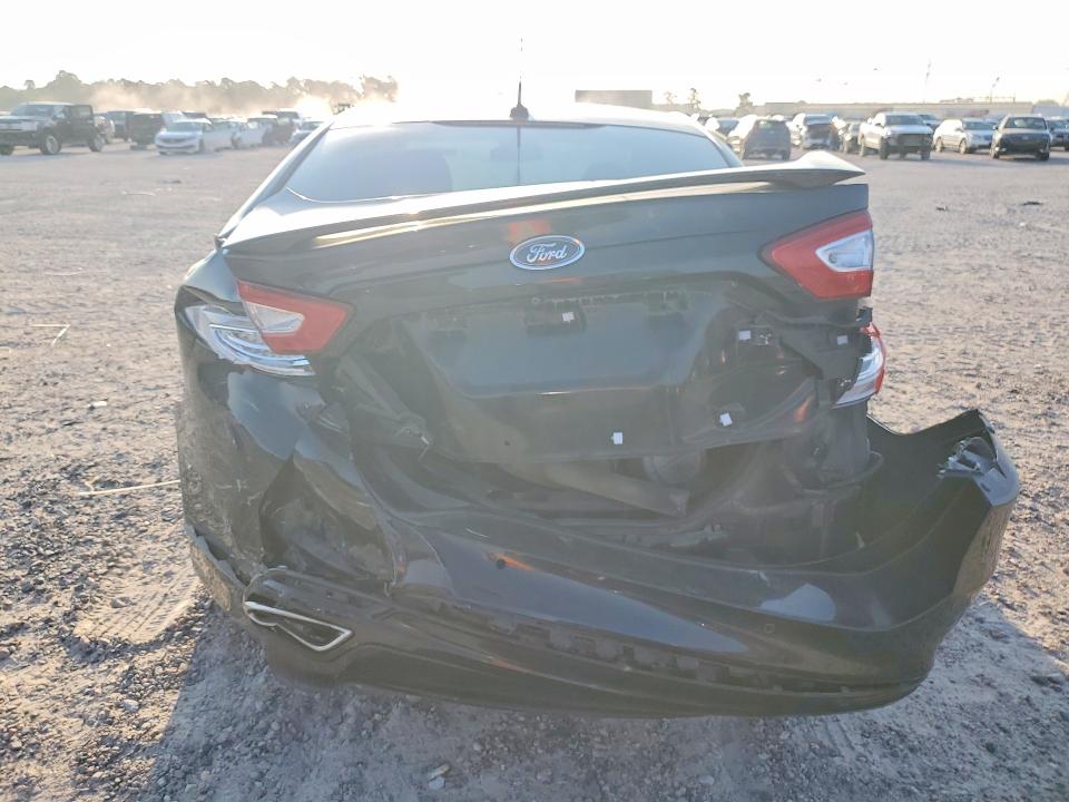 62795446 :رقم المزاد ، 3FA6P0K91FR102892 vin ، 2015 Ford Fusion مزاد بيع