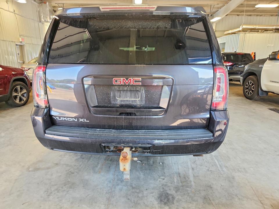 Продажа на аукционе авто 2015 Gmc Yukon Xl, vin: 1GKS2HKC8FR273804, номер лота: 63547216