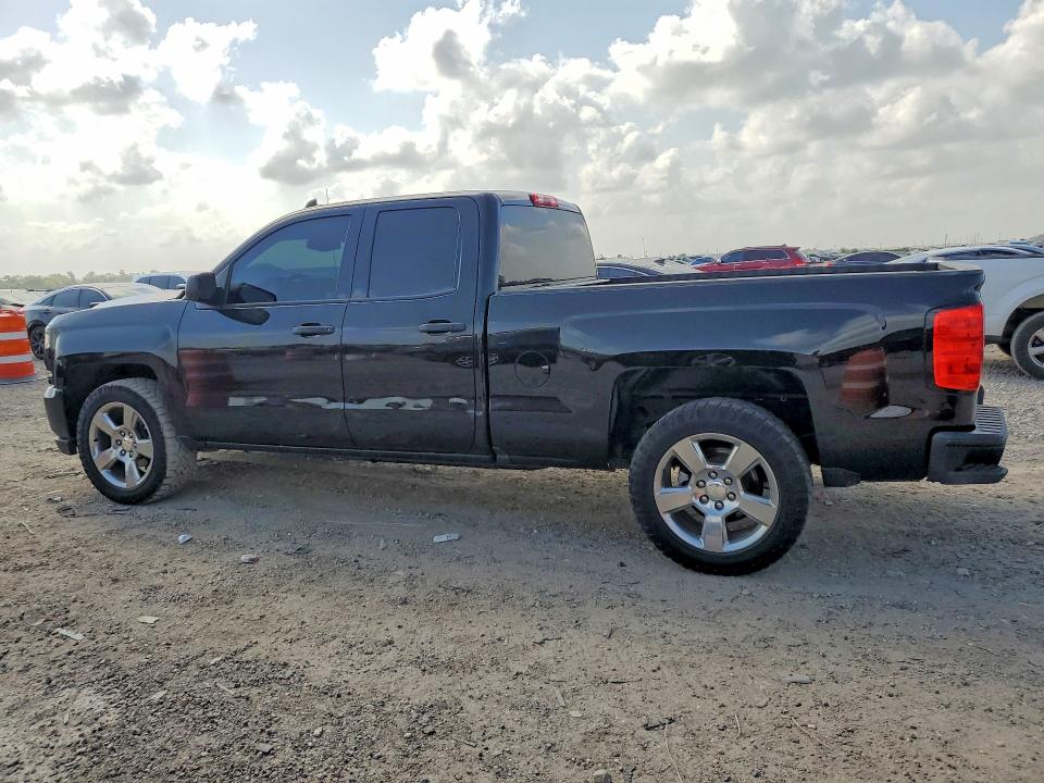 63709356 :رقم المزاد ، 1GCRCPEC4JZ120357 vin ، 2018 Chevrolet Silverado مزاد بيع