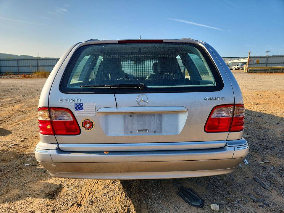 66293916 :رقم المزاد ، WDBJH82J21X045997 vin ، 2001 Mercedes-benz E مزاد بيع