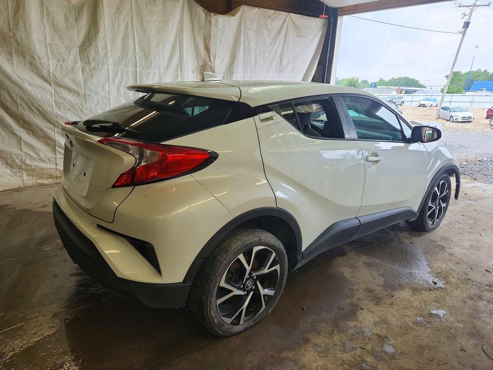 64203036 :رقم المزاد ، NMTKHMBX8KR100400 vin ، 2019 Toyota C-hr مزاد بيع