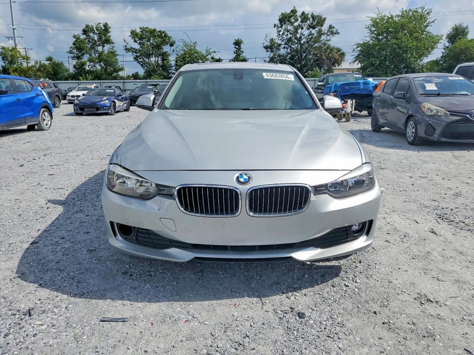 2013 Bmw 328 მანქანა იყიდება აუქციონზე, vin: WBA3A5C50DF357659, აუქციონის ნომერი: 63683856