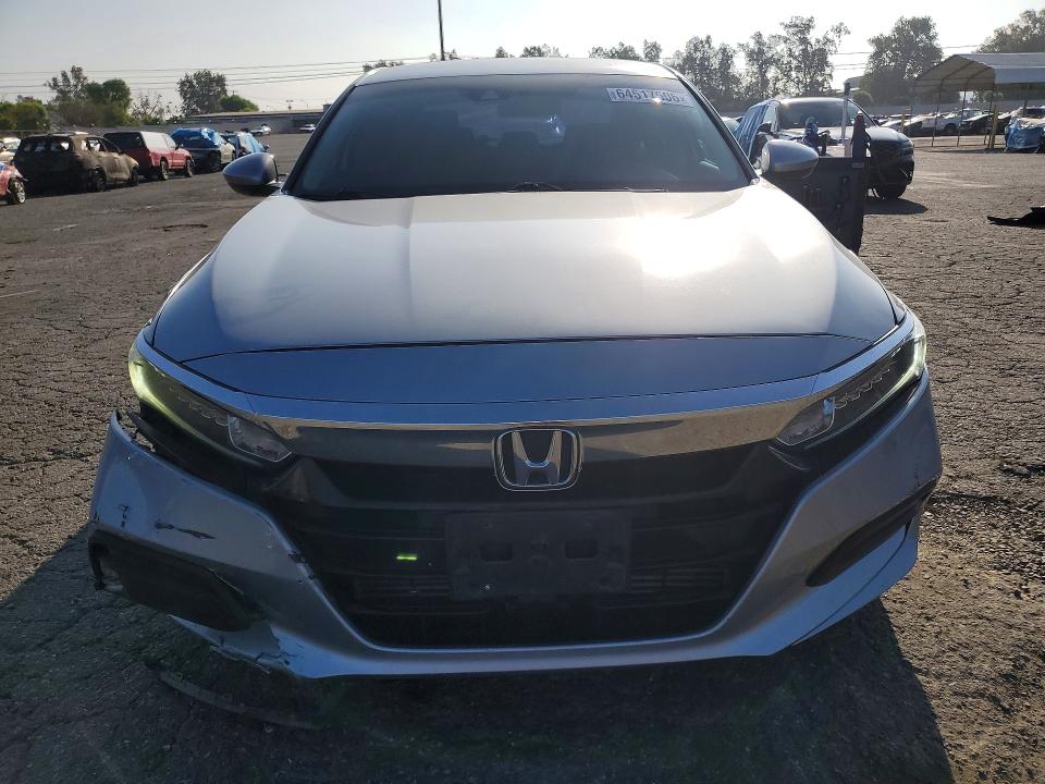 2018 Honda Accord მანქანა იყიდება აუქციონზე, vin: 1HGCV1F14JA233610, აუქციონის ნომერი: 64517506