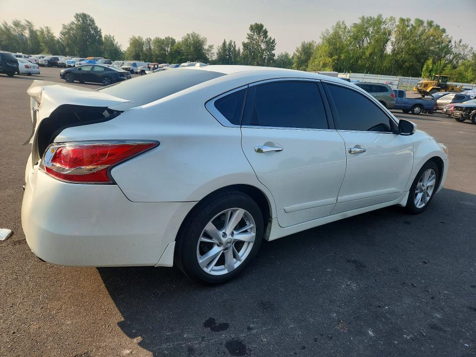 Auction sale of the 2015 Nissan Altima, vin: 1N4AL3AP2FC201002, lot number: 65954296