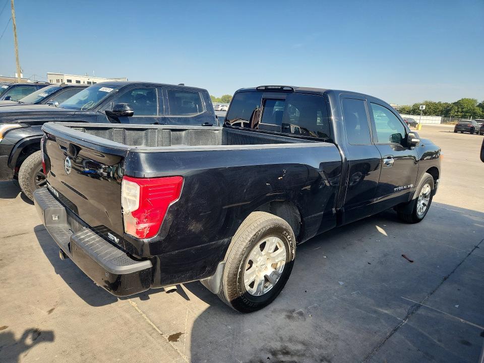 66342836 :رقم المزاد ، 1N6AA1C66JN511012 vin ، 2018 Nissan Titan مزاد بيع