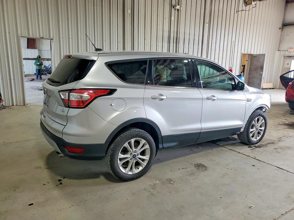 Auction sale of the 2017 Ford Escape, vin: 1FMCU9GD7HUE50923, lot number: 63567996