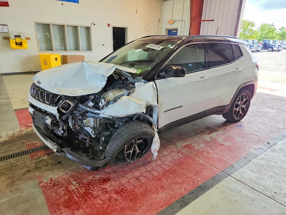 66496136 :رقم المزاد ، 3C4NJDCN4ST555525 vin ، 2025 Jeep Compass مزاد بيع