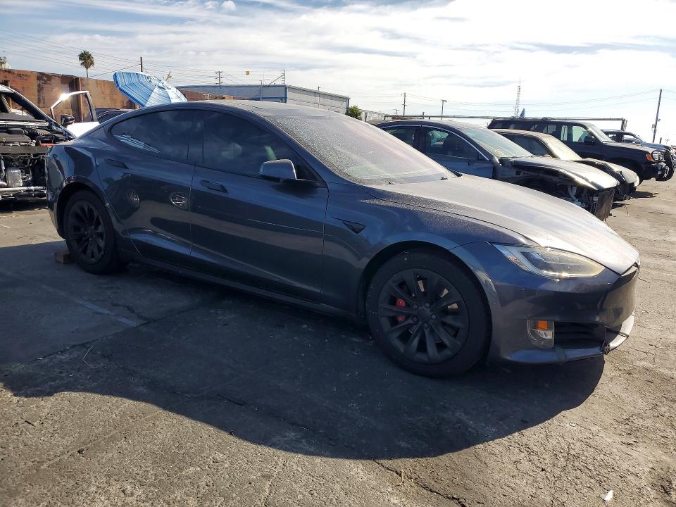 67035726 :رقم المزاد ، 5YJSA1E15GF174736 vin ، 2016 Tesla Model S مزاد بيع