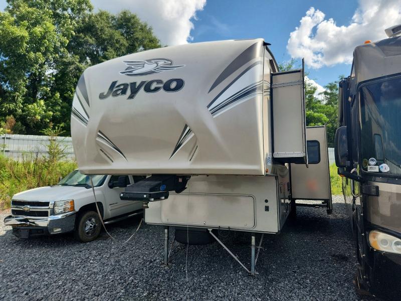 64577976 :رقم المزاد ، 1UJCJ0BS2H1P50286 vin ، 2017 Jayco Eagle Ht M-29.5 Bhok مزاد بيع