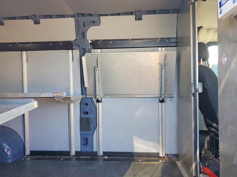 64129816 :رقم المزاد ، 3C6MRVJG3ME586570 vin ، 2021 Ram Promaster 3500 مزاد بيع