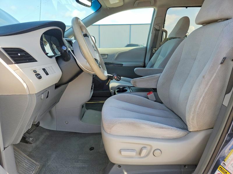 2014 Toyota Sienna მანქანა იყიდება აუქციონზე, vin: 5TDKK3DCXES451885, აუქციონის ნომერი: 64960506