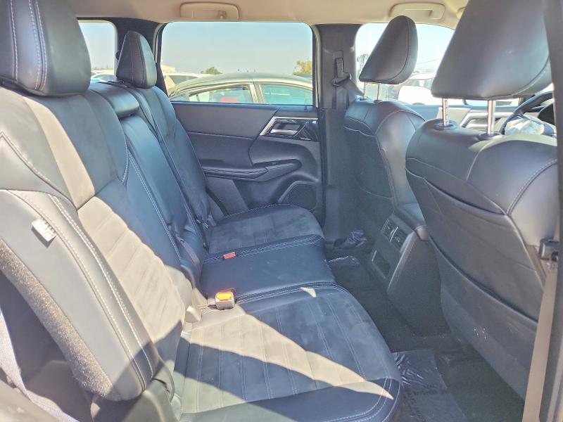 2024 Mitsubishi Outlander მანქანა იყიდება აუქციონზე, vin: JA4J4VA85RZ069604, აუქციონის ნომერი: 64676076