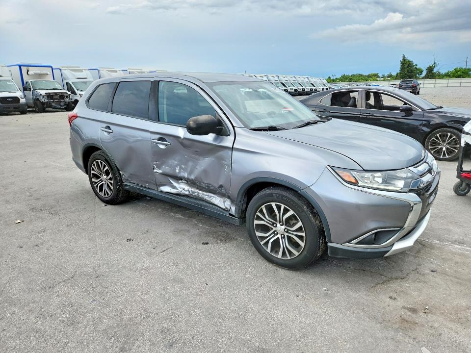 Продажа на аукционе авто 2018 Mitsubishi Outlander, vin: JA4AD2A30JZ043449, номер лота: 66074276