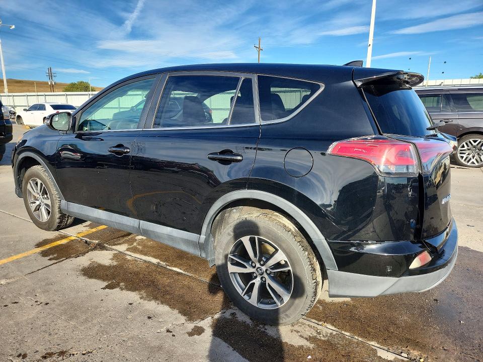 Продаж на аукціоні авто 2018 Toyota Rav4, vin: 2T3RFREV8JW792278, номер лоту: 65345296