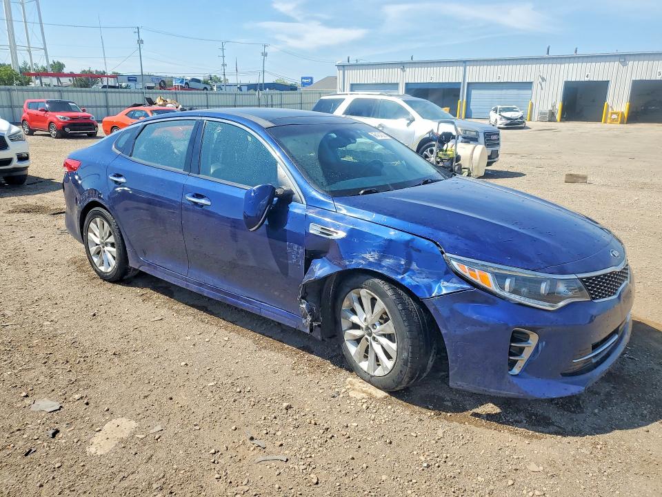 2017 Kia Optima მანქანა იყიდება აუქციონზე, vin: 5XXGU4L31HG152279, აუქციონის ნომერი: 66404356