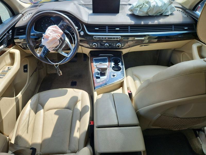 66065456 :رقم المزاد ، WA1LABF7XHD021950 vin ، 2017 Audi Q7 مزاد بيع