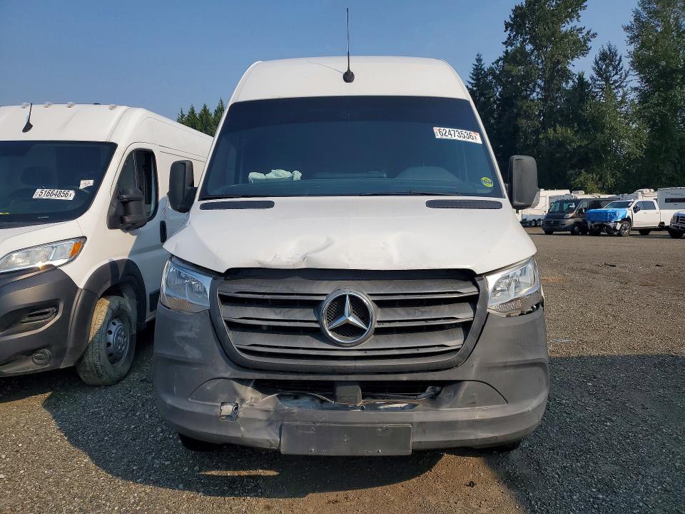 62473536 :رقم المزاد ، WD3PF4CD0KP028372 vin ، 2019 Mercedes-benz Sprinter مزاد بيع