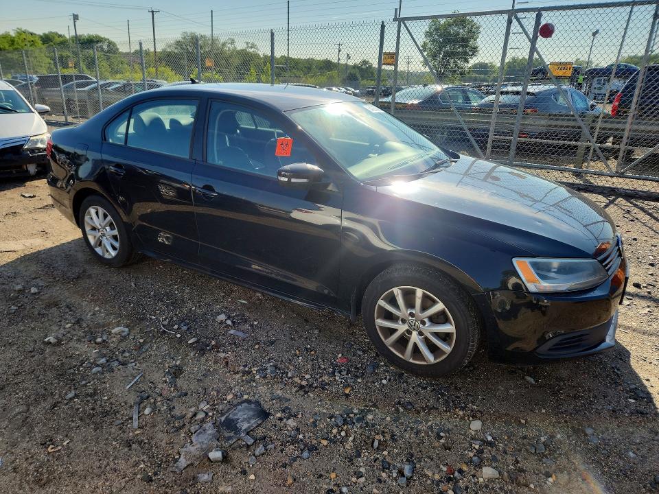 64227646 :رقم المزاد ، 3VWDP7AJ0CM108419 vin ، 2012 Volkswagen Jetta مزاد بيع