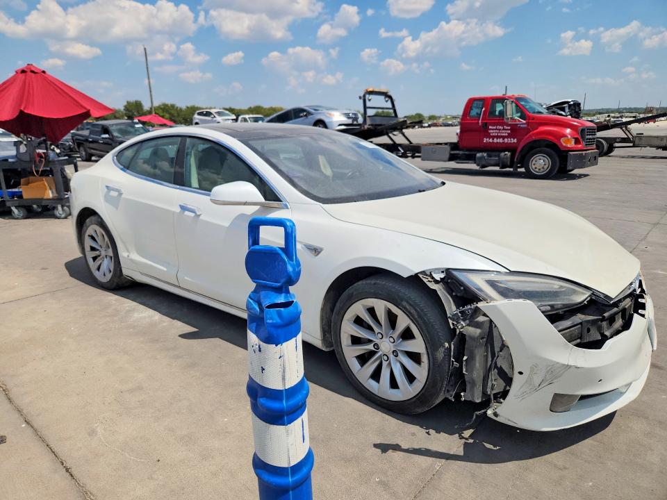 Aukcja sprzedaży 2016 Tesla Model S, vin: 5YJSA1E19GF159236, numer aukcji: 67160256