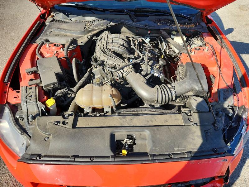 66138826 :رقم المزاد ، 1FATP8EMXF5385488 vin ، 2015 Ford Mustang مزاد بيع