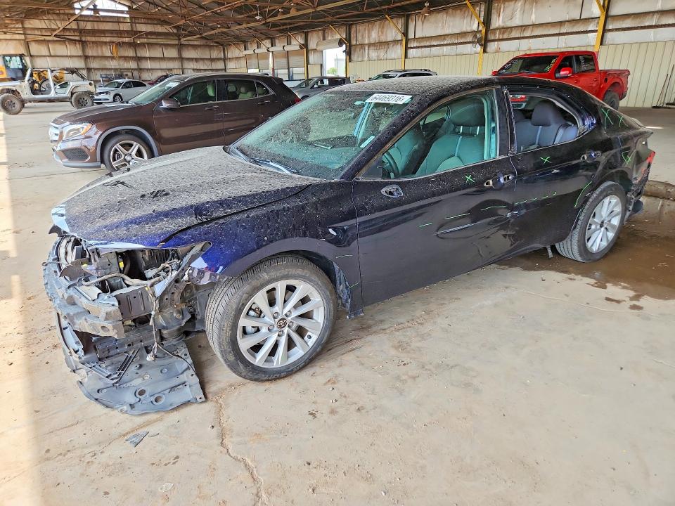 2022 Toyota Camry მანქანა იყიდება აუქციონზე, vin: 4T1C11AK7NU647717, აუქციონის ნომერი: 64469316