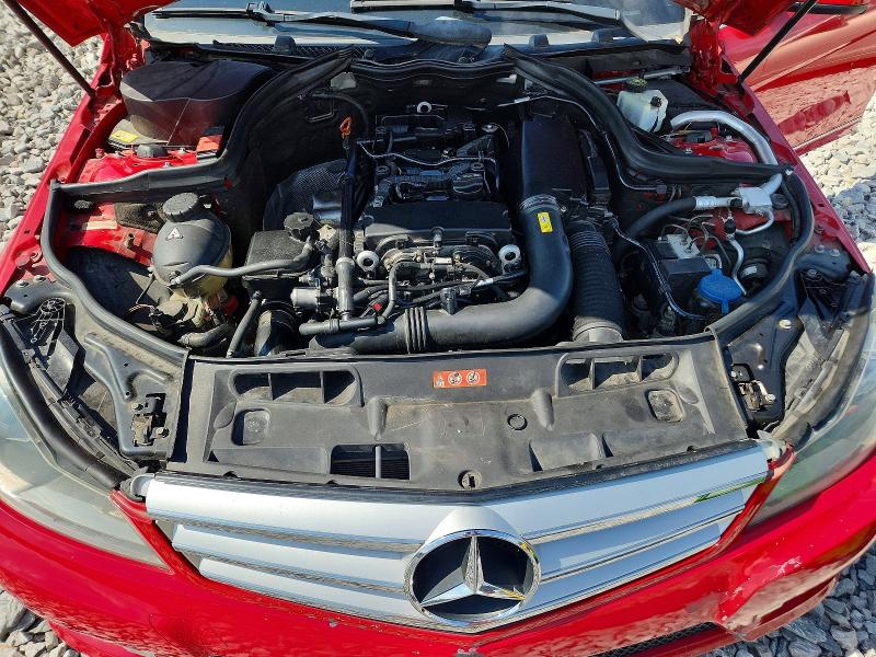 Продажа на аукционе авто 2013 Mercedes-benz C, vin: WDDGF4HB5DA790850, номер лота: 64993026
