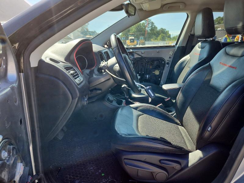 65326786 :رقم المزاد ، 3C4NJDDB4JT199032 vin ، 2018 Jeep Compass مزاد بيع
