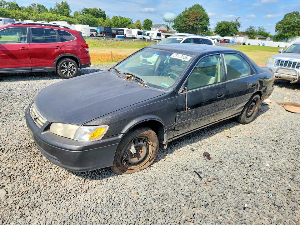 65735656 :رقم المزاد ، 4T1BG22K7YU971866 vin ، 2000 Toyota Camry مزاد بيع