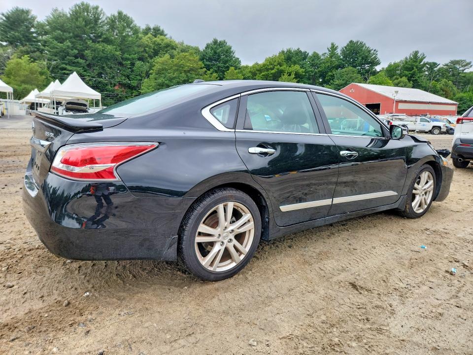 2015 Nissan Altima მანქანა იყიდება აუქციონზე, vin: 1N4BL3AP5FC223726, აუქციონის ნომერი: 65643956