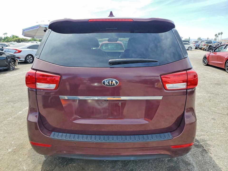 66077986 :رقم المزاد ، KNDME5C18G6142687 vin ، 2016 Kia Sedona مزاد بيع
