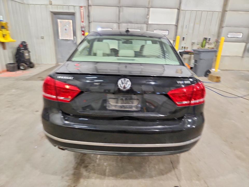 Продажа на аукционе авто 2014 Volkswagen Passat, vin: 1VWCN7A32EC107683, номер лота: 65136906