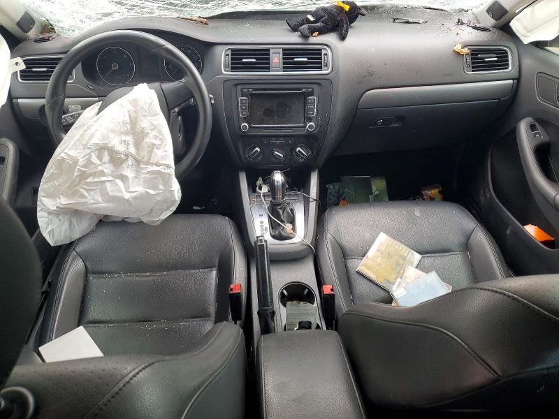 61450396 :رقم المزاد ، 3VWLL7AJXDM435399 vin ، 2013 Volkswagen Jetta مزاد بيع