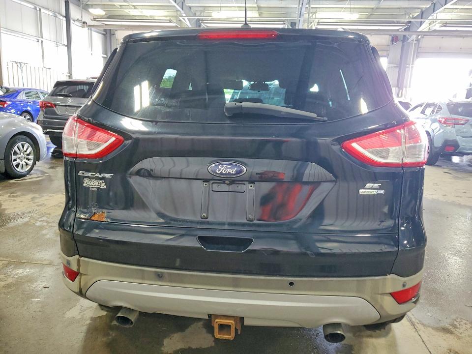 64768756 :رقم المزاد ، 1FMCU9G92GUB77089 vin ، 2016 Ford Escape مزاد بيع