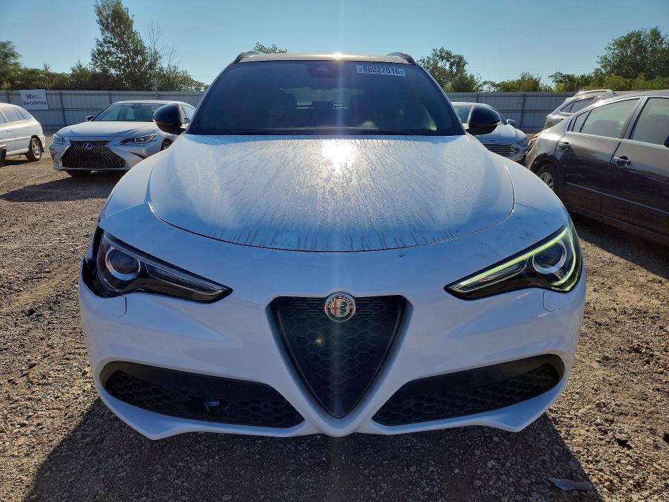 Продажа на аукционе авто 2023 Alfa Romeo Stelvio, vin: ZASPAKBN6P7D55487, номер лота: 66227516