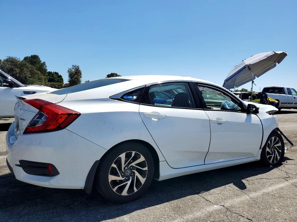 2016 Honda Civic მანქანა იყიდება აუქციონზე, vin: 19XFC2F72GE020818, აუქციონის ნომერი: 62991296