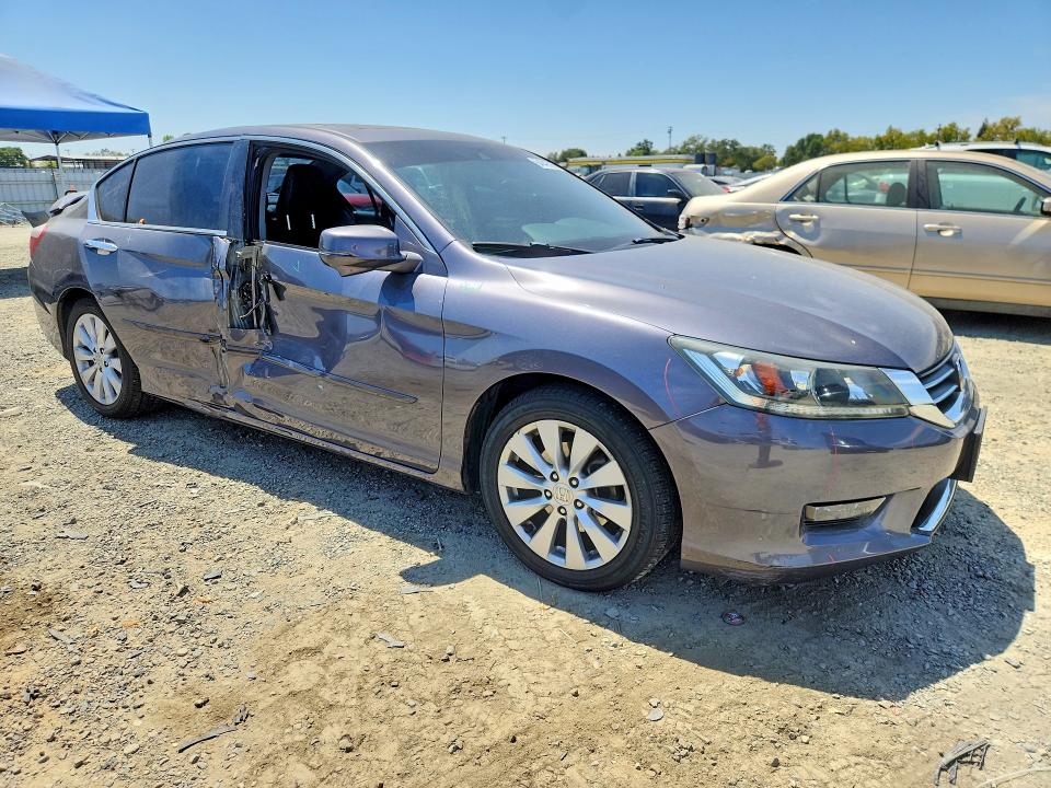 Продажа на аукционе авто 2014 Honda Accord, vin: 1HGCR2F85EA058121, номер лота: 64042616