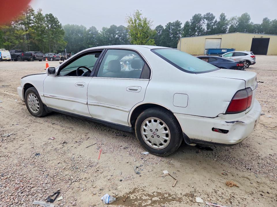 65551906 :رقم المزاد ، 1HGCD5651TA152435 vin ، 1996 Honda Accord مزاد بيع