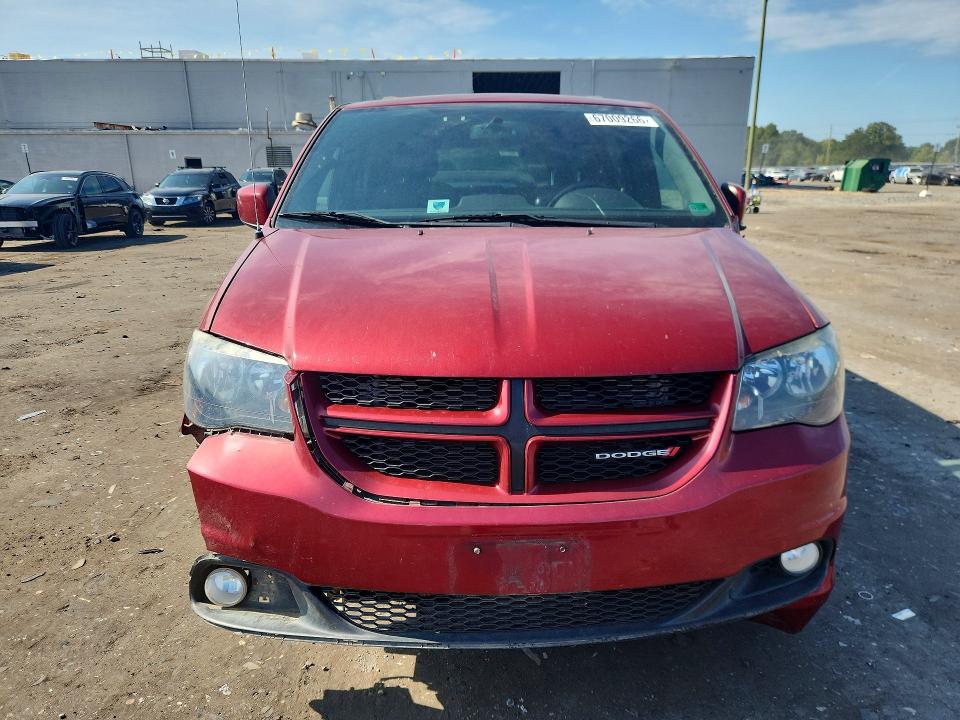 67009266 :رقم المزاد ، 2C4RDGEG6FR557715 vin ، 2015 Dodge Grand Caravan مزاد بيع