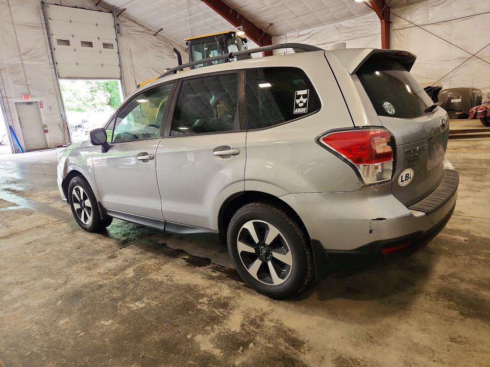 62415076 :رقم المزاد ، JF2SJAEC2JH527959 vin ، 2018 Subaru Forester مزاد بيع
