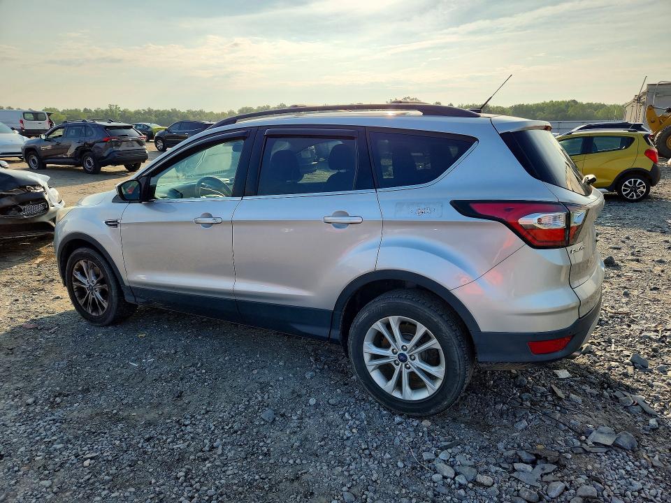 2017 Ford Escape მანქანა იყიდება აუქციონზე, vin: 1FMCU9GD6HUA78393, აუქციონის ნომერი: 64743256