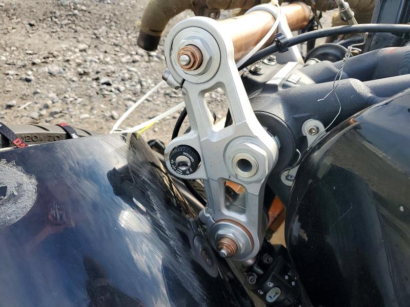 64015676 :رقم المزاد ، SMTD00NS39J396672 vin ، 2009 Triumph Motorcycle Daytona مزاد بيع