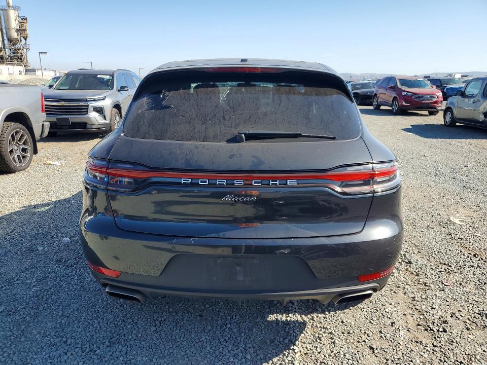 64485236 :رقم المزاد ، WP1AA2A51LLB01976 vin ، 2020 Porsche Macan مزاد بيع