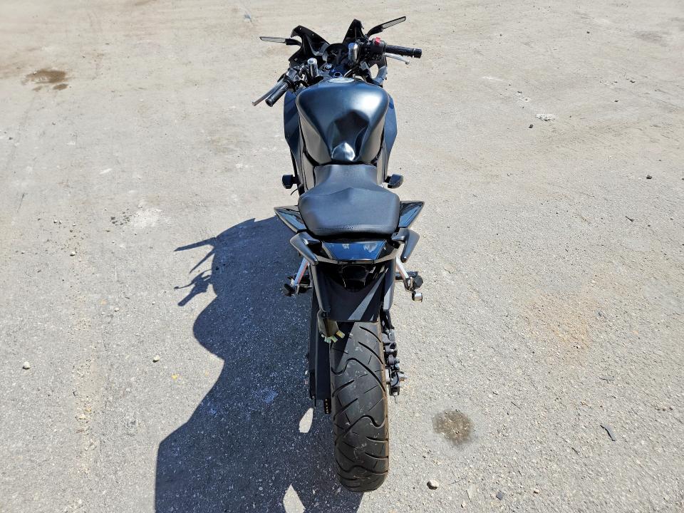 64969376 :رقم المزاد ، MLHNC5158F5100151 vin ، 2015 Honda Cbr300 مزاد بيع