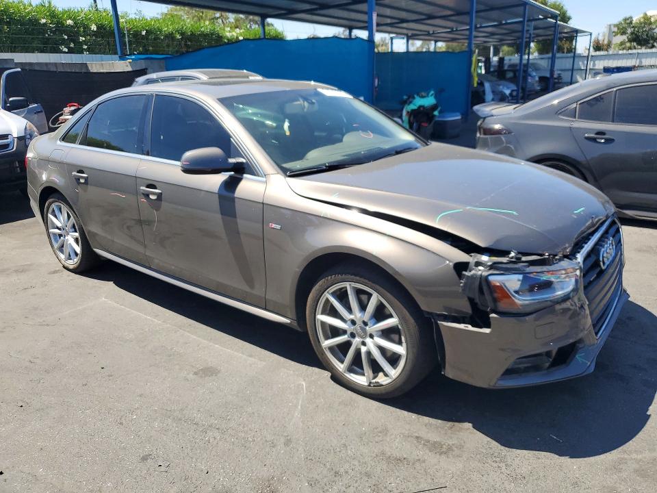 Продажа на аукционе авто 2015 Audi A4, vin: WAUFFAFL7FN038186, номер лота: 61947036