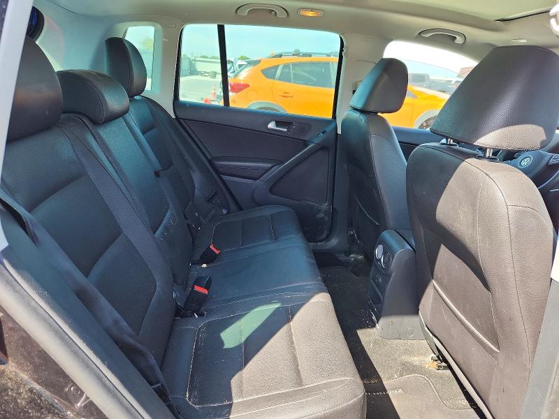 65527446 :رقم المزاد ، WVGRV7AX7HK017645 vin ، 2017 Volkswagen Tiguan مزاد بيع