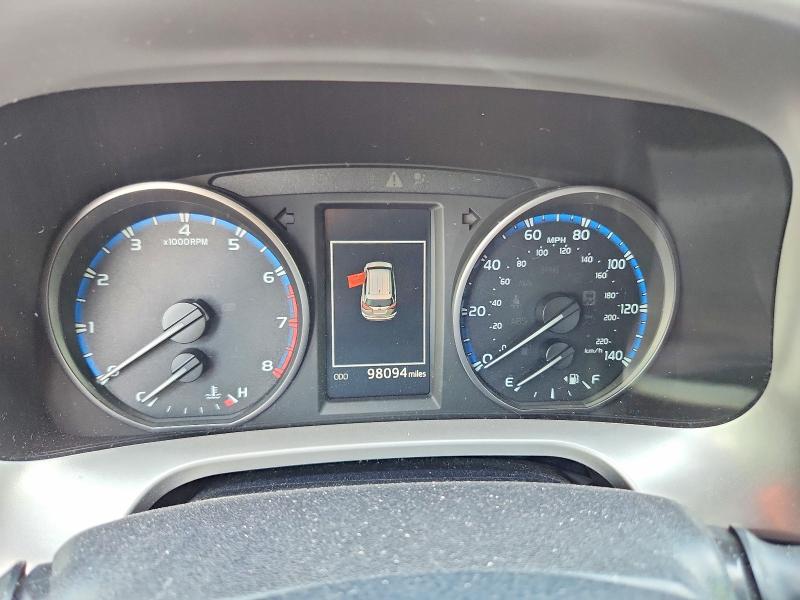 Продаж на аукціоні авто 2017 Toyota Rav4, vin: JTMZFREV8HJ108757, номер лоту: 63705246