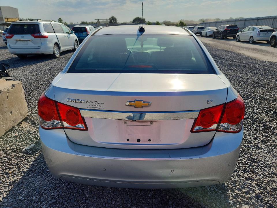 67179346 :رقم المزاد ، 1G1PE5SB1F7297154 vin ، 2015 Chevrolet Cruze مزاد بيع