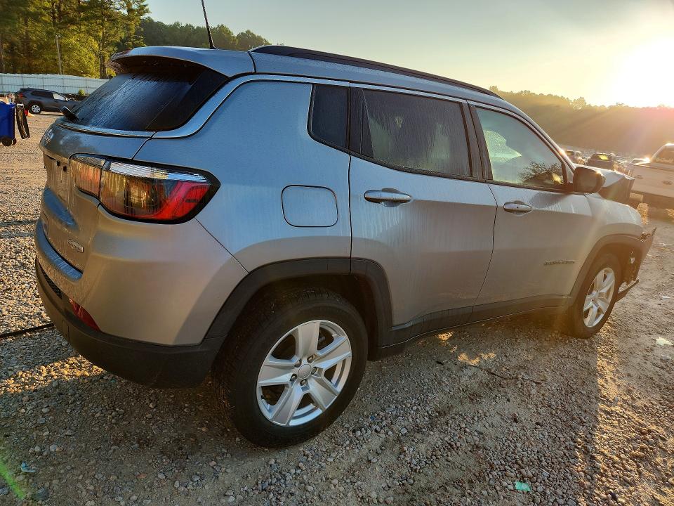 2022 Jeep Compass მანქანა იყიდება აუქციონზე, vin: 3C4NJDBBXNT116955, აუქციონის ნომერი: 67074346