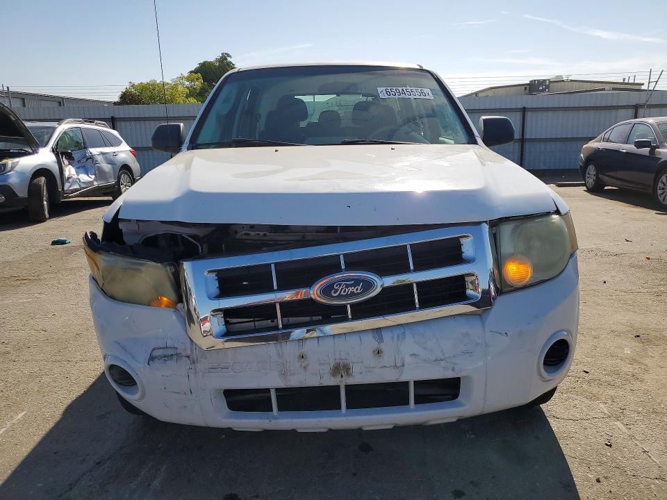 65945556 :رقم المزاد ، 1FMCU0C74BKA88113 vin ، 2011 Ford Escape مزاد بيع