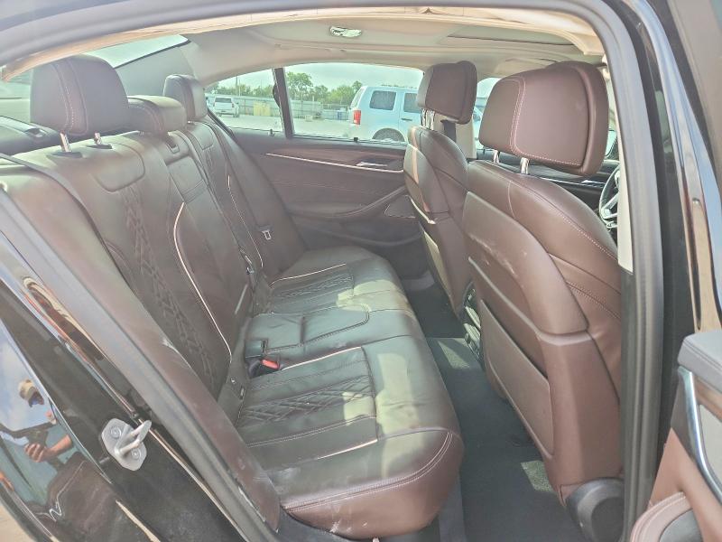 63364276 :رقم المزاد ، WBA33AG09NCH72535 vin ، 2022 Bmw 530 مزاد بيع